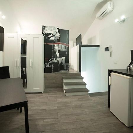 ᗰiki Hoᑌտᗴ Apartment Florenţa Exterior foto