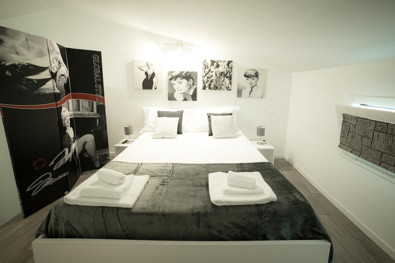ᗰiki Hoᑌտᗴ Apartment Florenţa Exterior foto